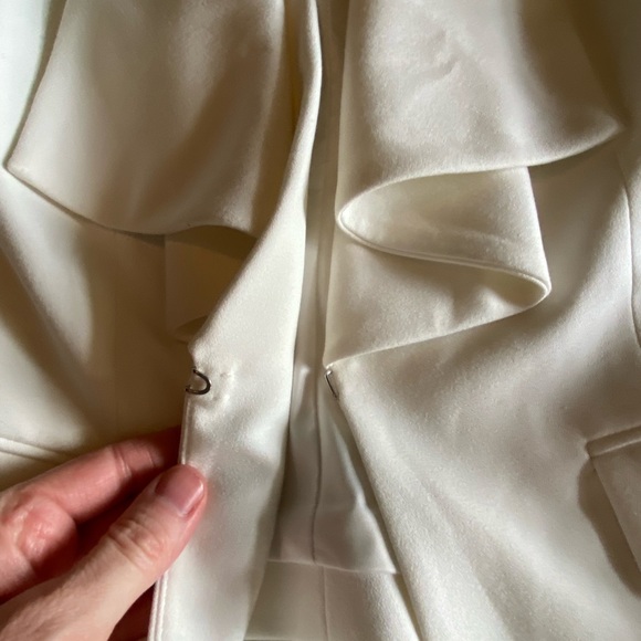 BCBG MaxAzria Cream Blazer - Picture 5 of 12